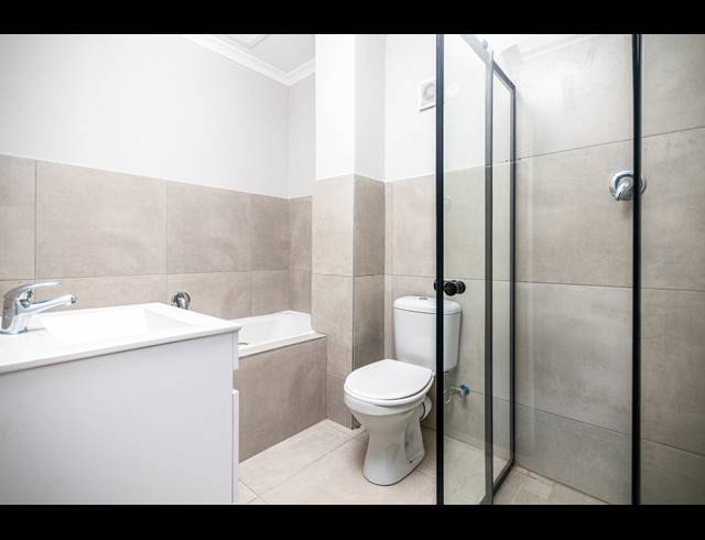 20 BEDROOM APARTMENT BLOCK FOR SALE IN TABLE VIEW